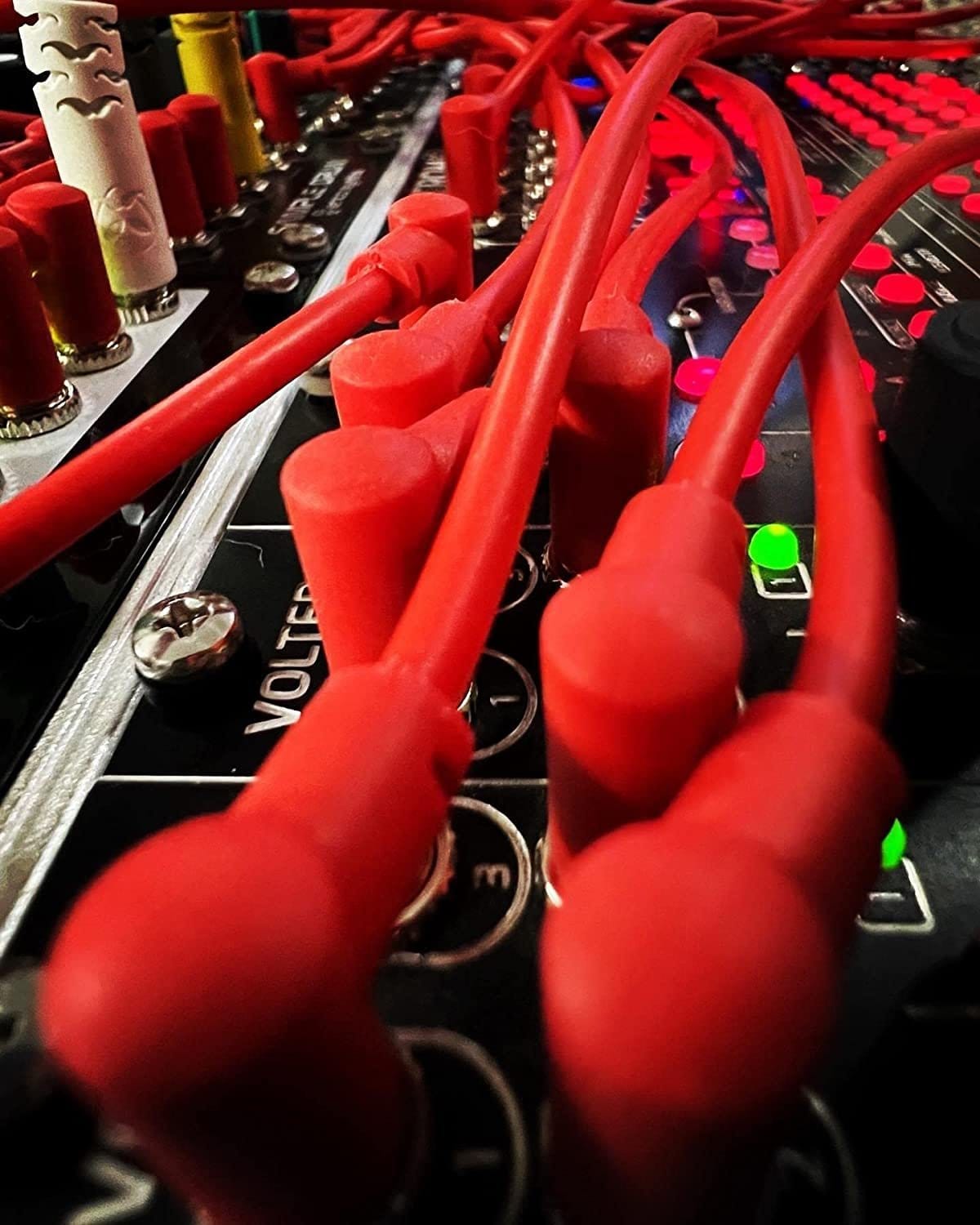 Starving Students Music Supplies SSMS - Luigis Modular M-PAR Right Angled Eurorack Patch Cables - Package of 5 Red Cables (60cm)