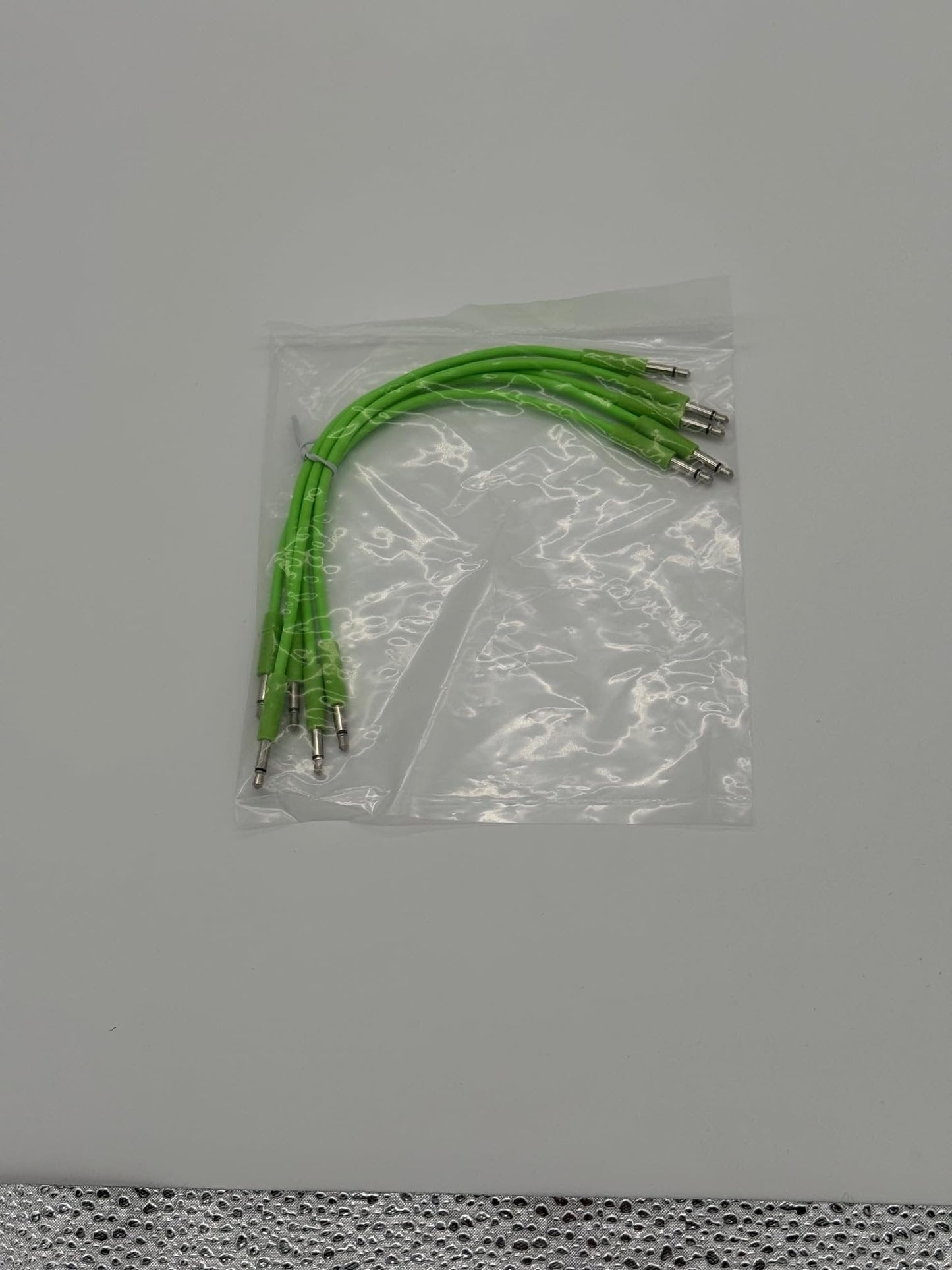 Starving Students Music Supplies Luigi's Modular mPatch Mini Eurorack Patch Cables - Green 15 cm (6 in) 5 Pack
