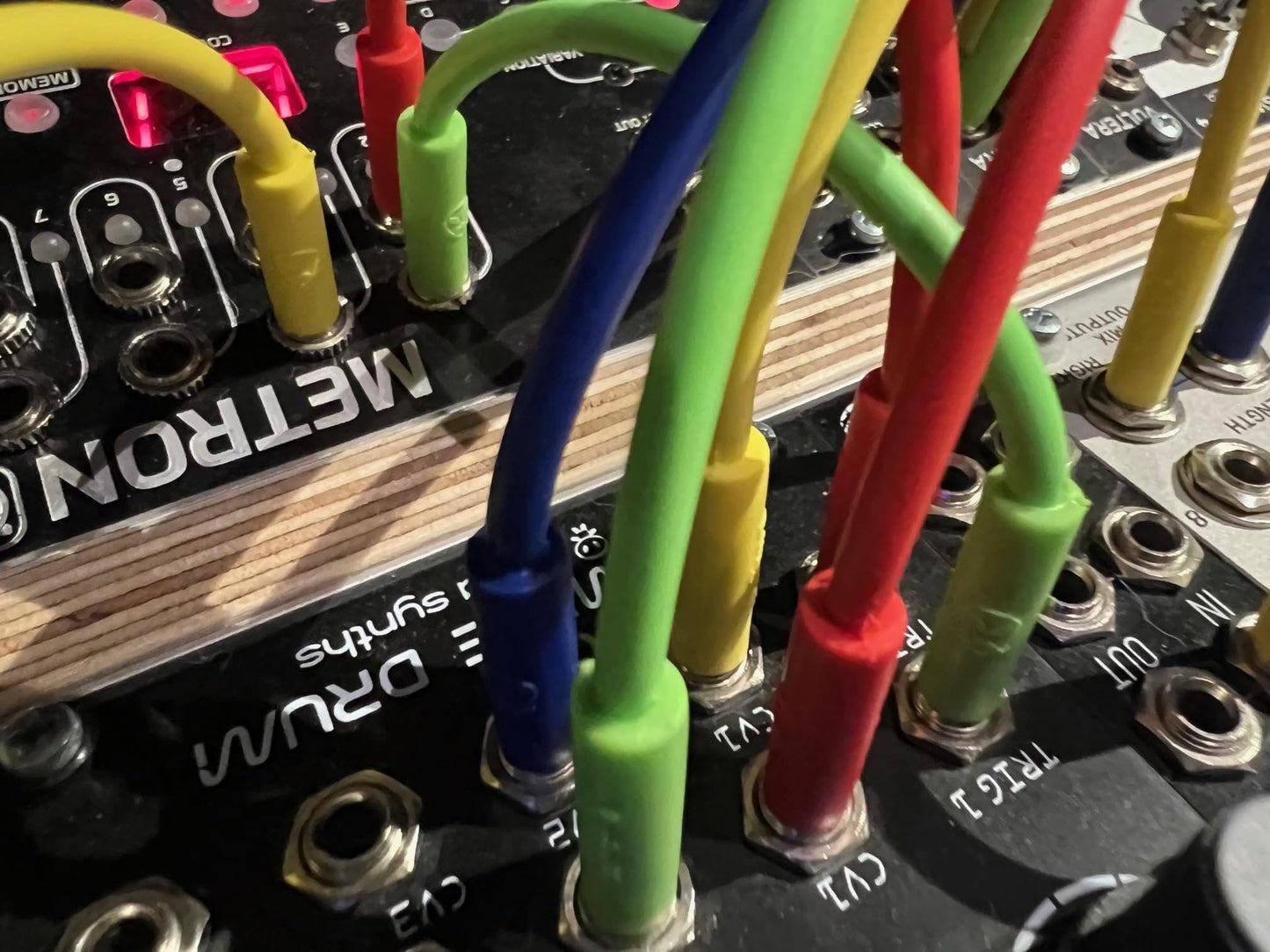 Starving Students Music Supplies Luigi's Modular mPatch Mini Eurorack Patch Cables - Yellow 45 cm (18 in) 5 Pack