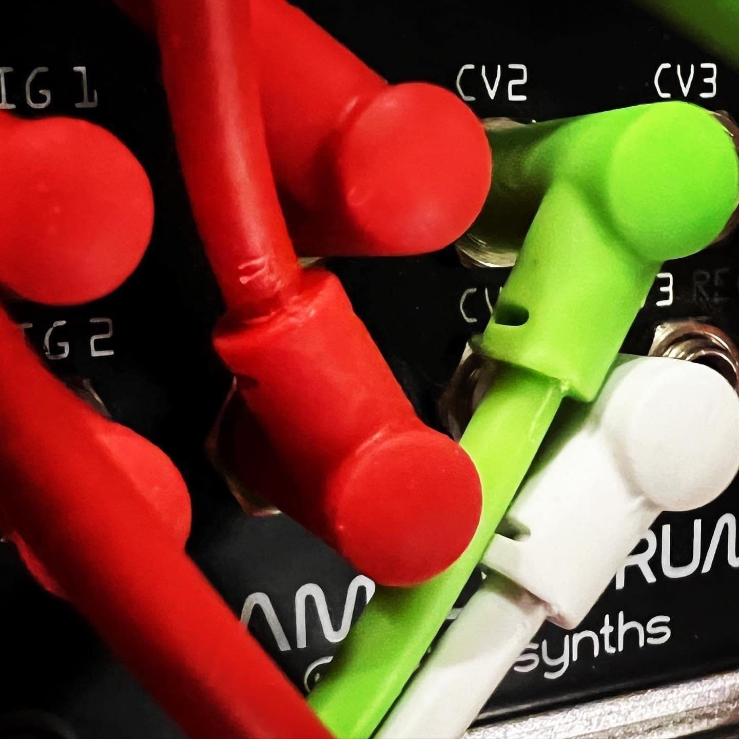 Starving Students Music Supplies SSMS - Luigis Modular M-PAR Right Angled Eurorack Patch Cables - Package of 5 Yellow Cables (20cm)