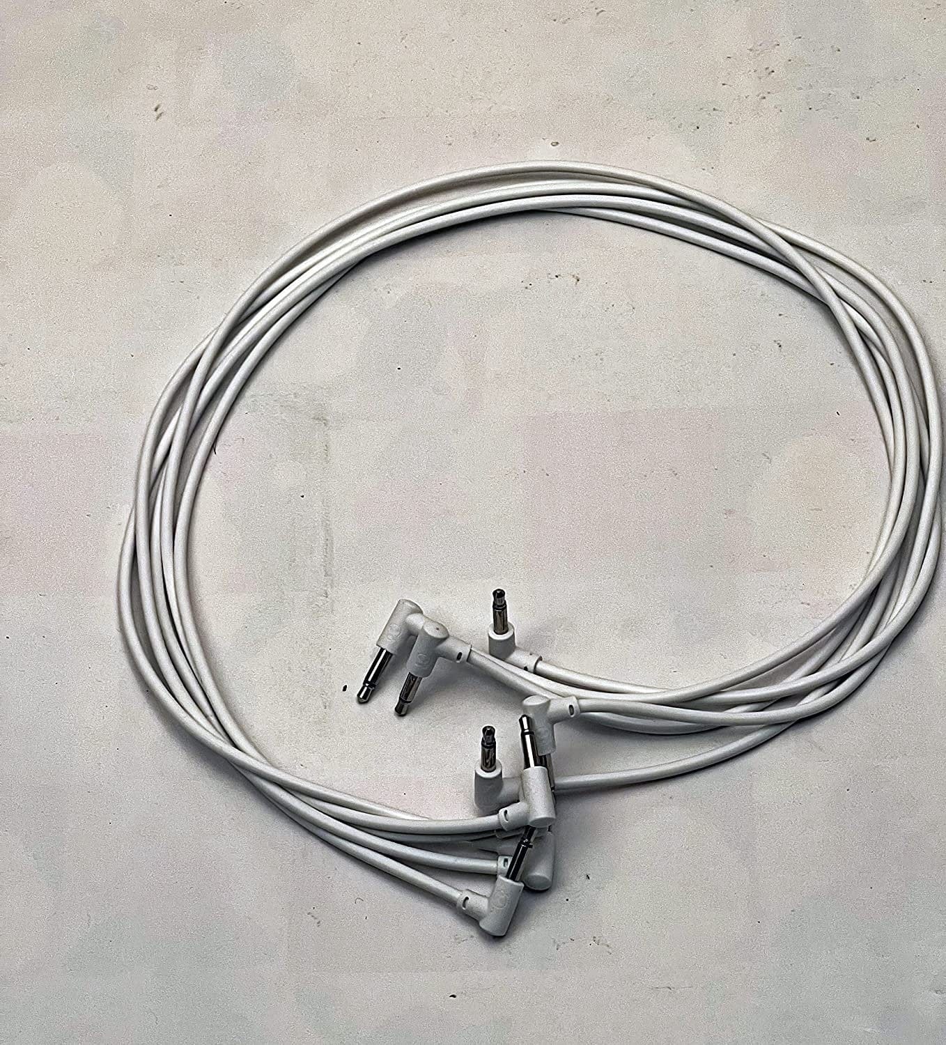 Luigis Modular M-PAR Right Angled Eurorack Patch Cables - Package of 5 White Cables, 24 (60 cm)